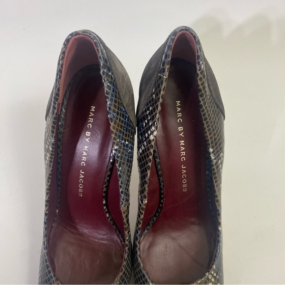 Marc Jacobs Snake Print Platform Pumps Block Heels 6 / 36 Buckle - Picture 10 of 13